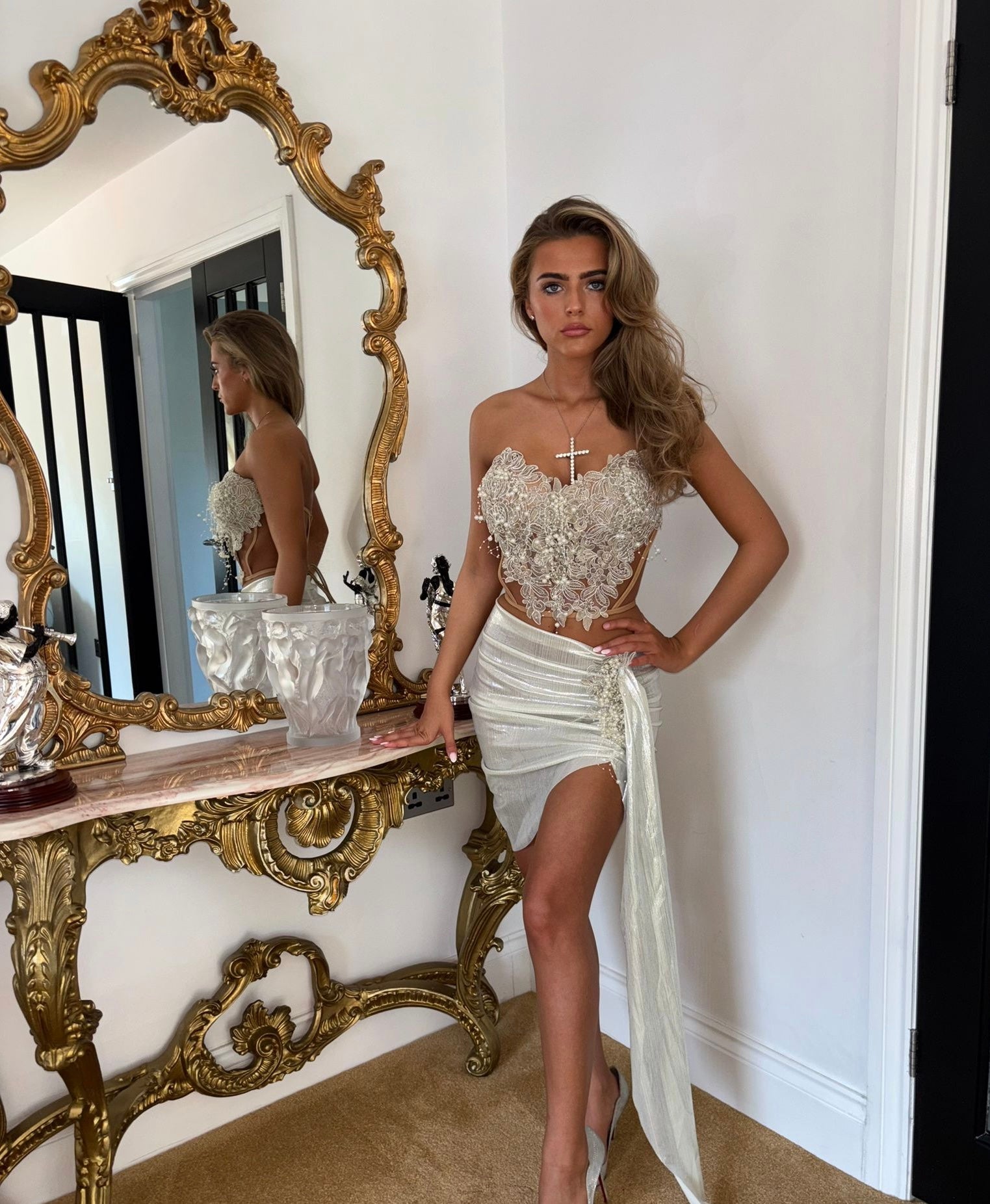 HONI Pearl corset Two Piece